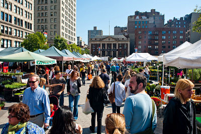 union-square-farmers-market-photo-new-tork-city-cc